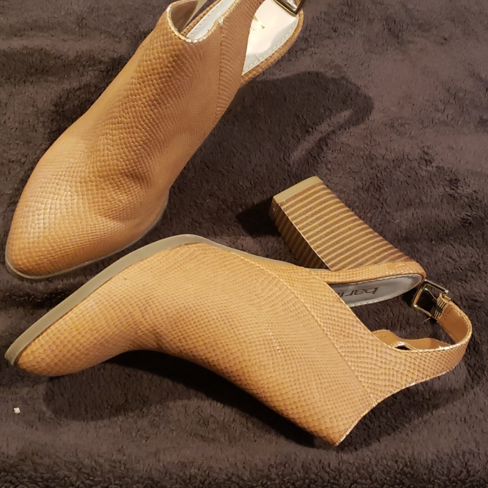 Bar IIII TAN BOOTIES